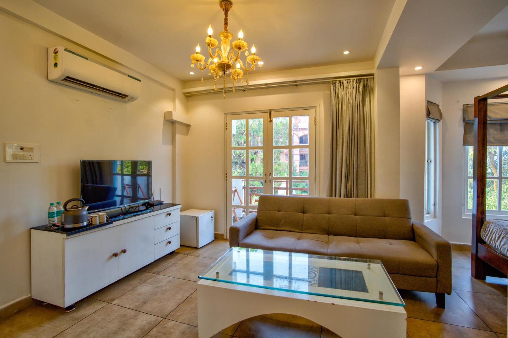 Hotel Pajaros Blu كالانغيُت المظهر الخارجي الصورة