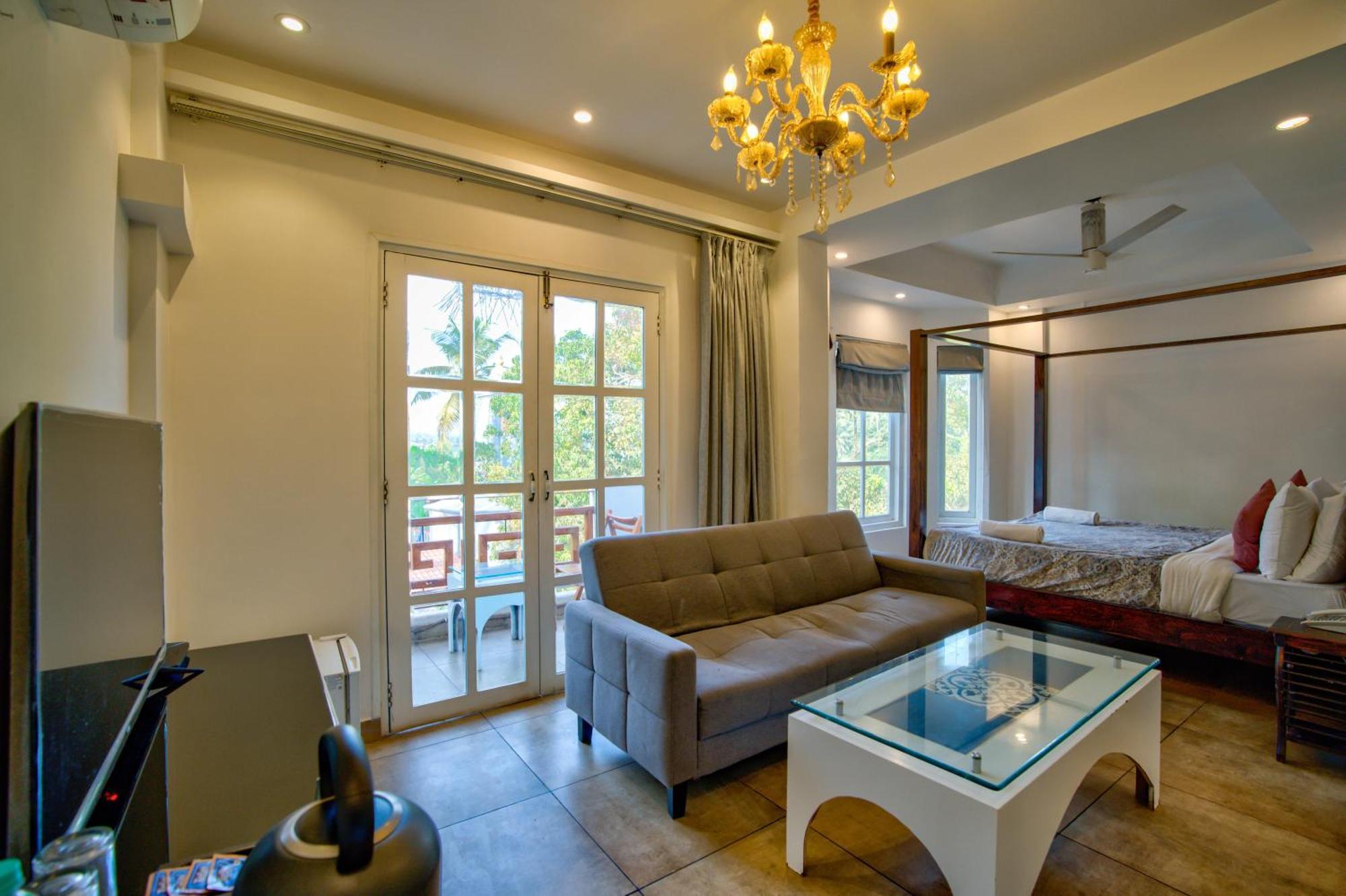 Hotel Pajaros Blu كالانغيُت المظهر الخارجي الصورة